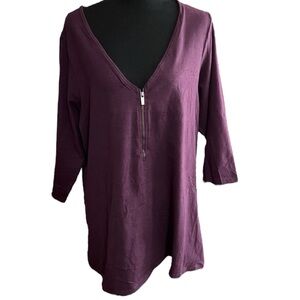 NWT Torrid low v-neck zip up blouse size 3